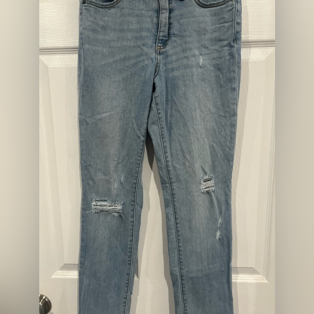 Universal Thread High Rise Slim Straight - Picture 2 of 4